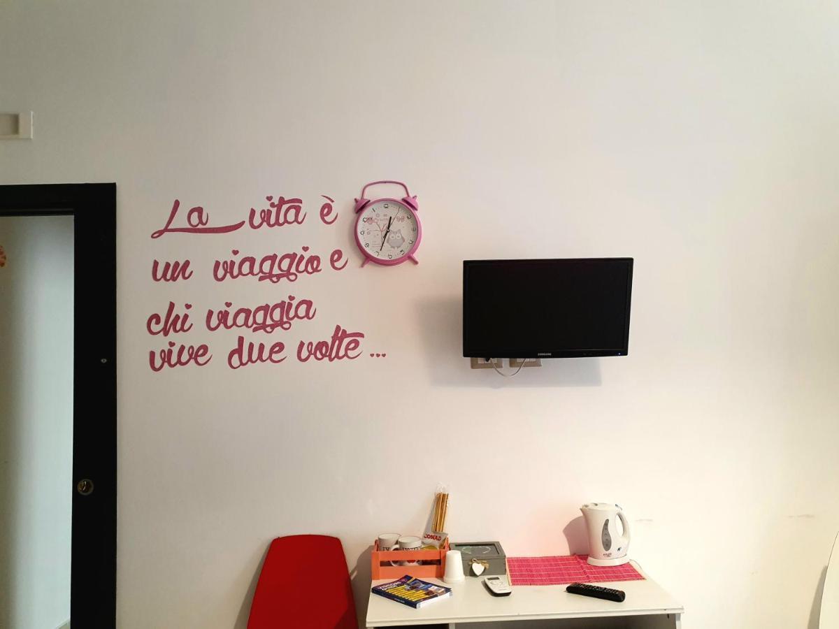 Domus Armenio Bed & Breakfast Napoli Bagian luar foto
