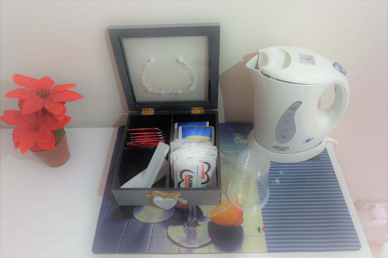 Domus Armenio Bed & Breakfast Napoli Bagian luar foto